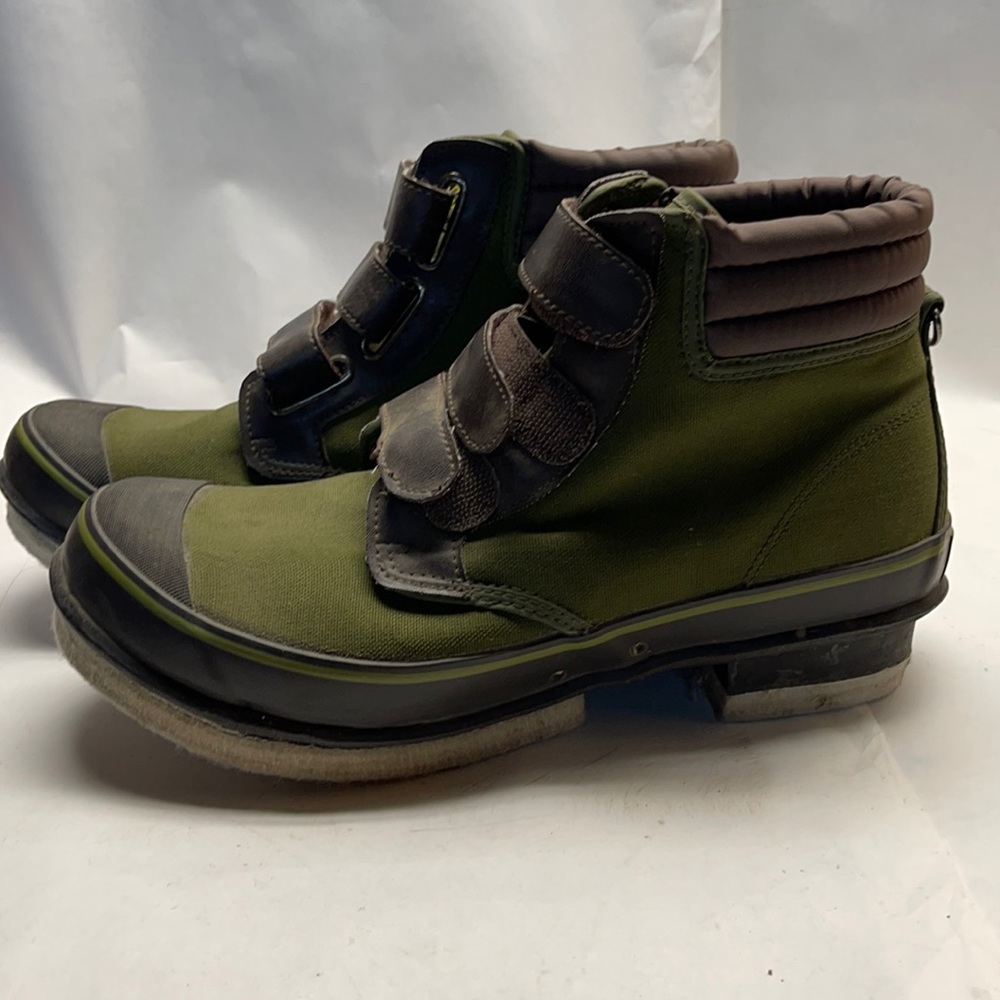 Cabelas Canvas boots